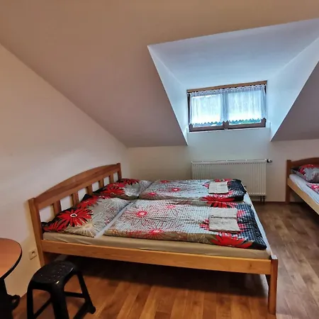 شقة U Holubu Týnec nad Sázavou
